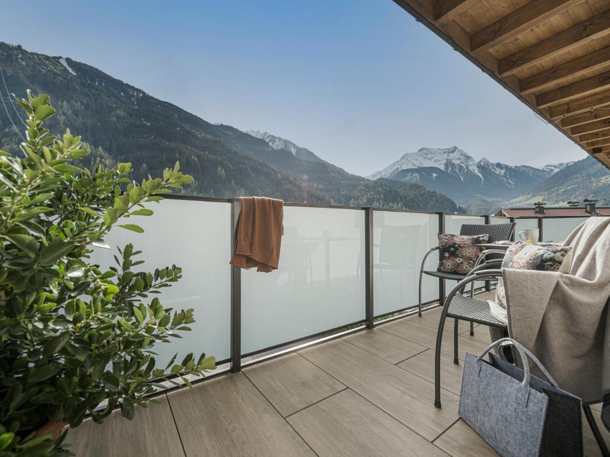 Platzhirsch Apart & Mayrhofen Apartment Exterior photo